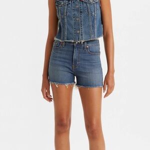 Levi’s high rise women’s shorts NWT